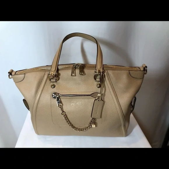 New Coach bag - Picture 6 of 6